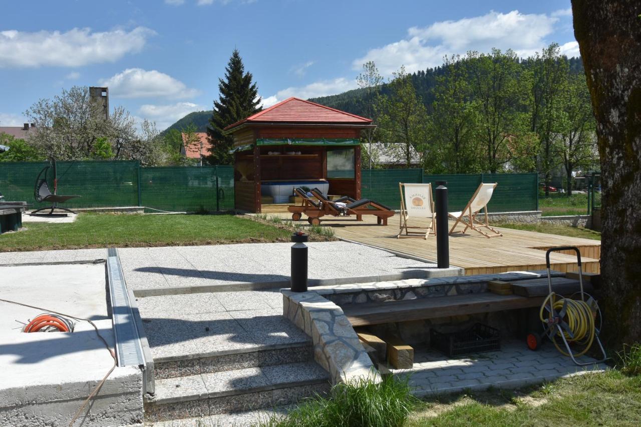 Apartments And Rooms Kod Eli Ravna Gora Exterior photo